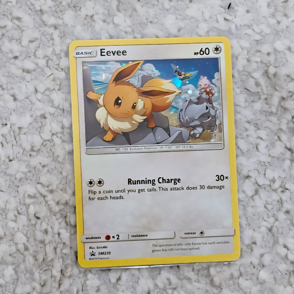 POKEMON TCG Card Eevee Holo Sun & Moon Promo Black Star SM235